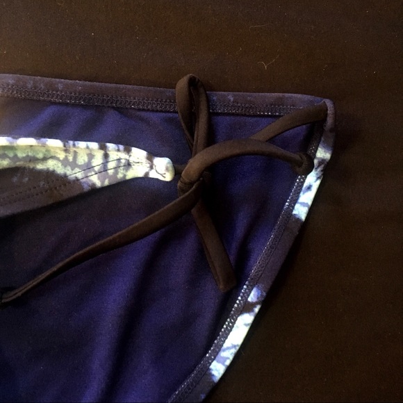 Converse Tankini - Picture 6 of 8